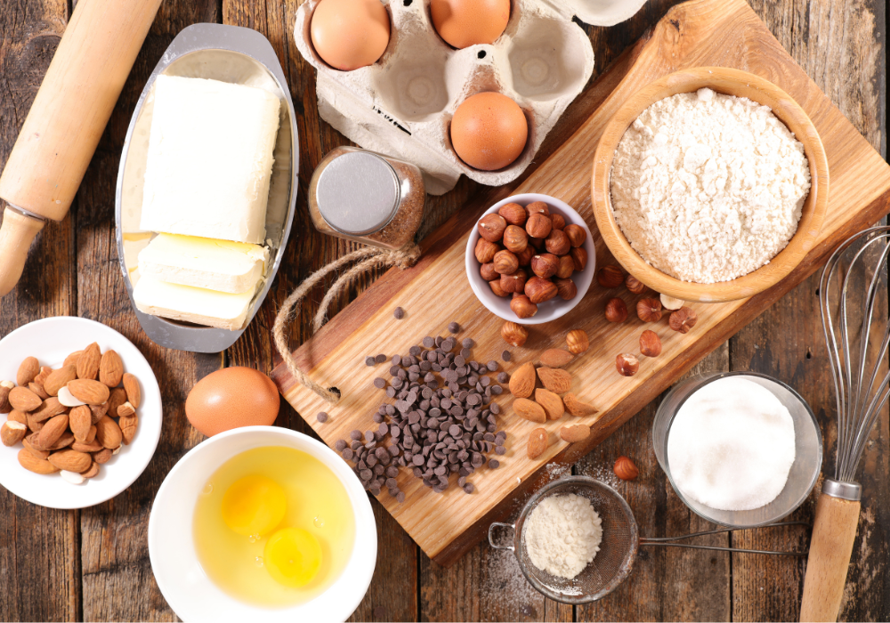 Per fare una torta, ______ avere tutti gli ingredienti. (ケーキを作るには、全ての材料 ...